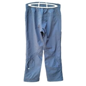Lululemon RARE Community Pant - size 2 - grey